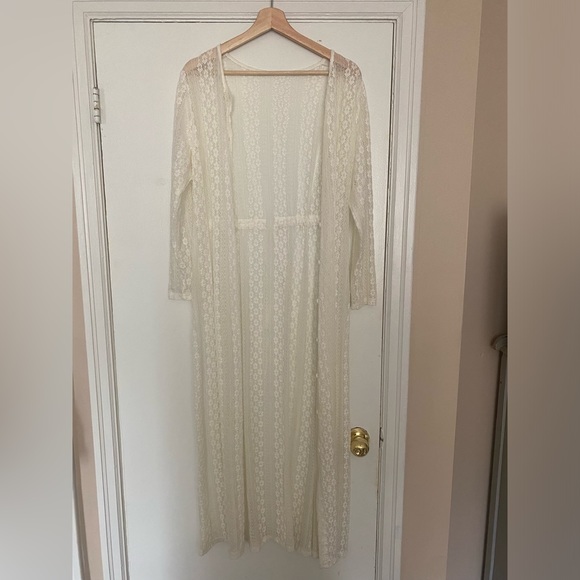 Sheer dress - Picture 6 of 10